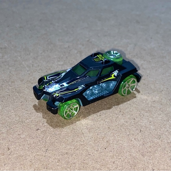HOT WHEELS Acceleracers McDonald’s RD-04 Black & Green Diecast Toy Car - Picture 1 of 6